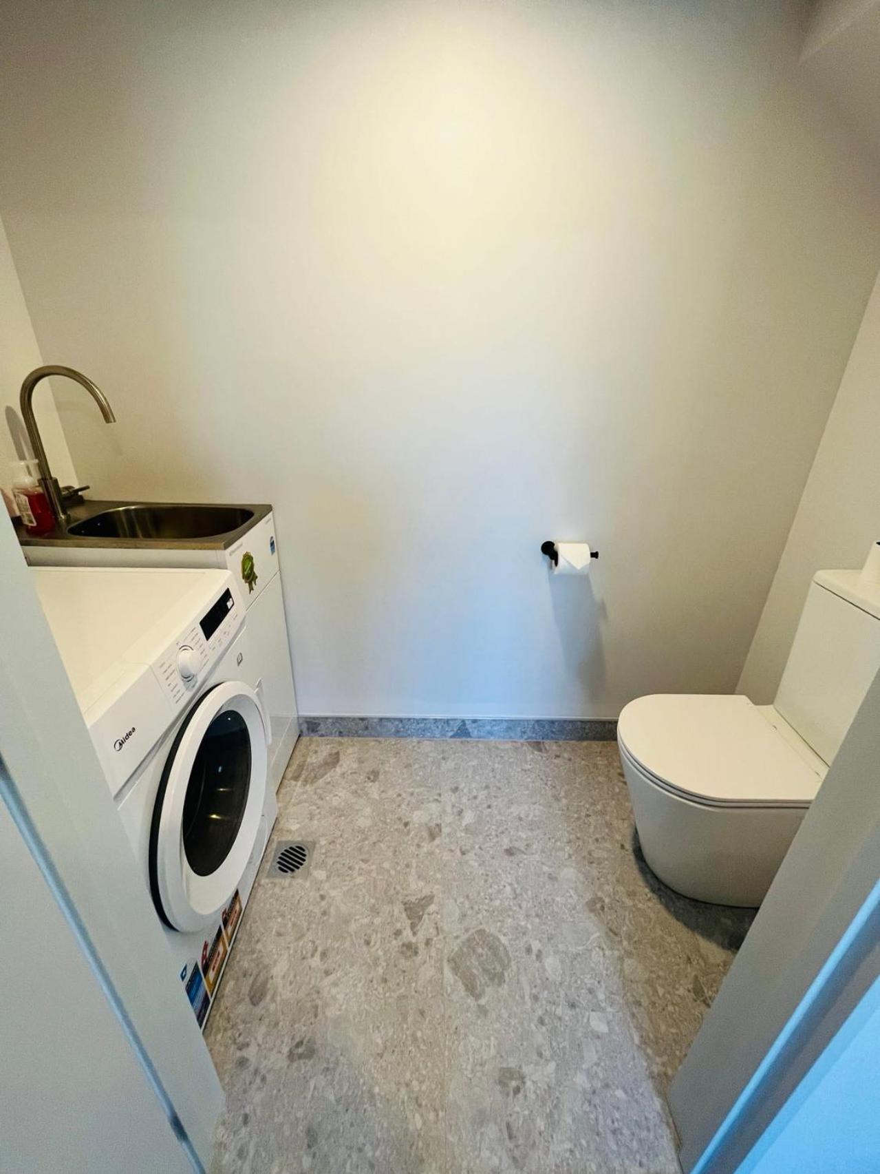 Modern Luxury Suite Near Cbd 3Bed 2Bath Christchurch Esterno foto